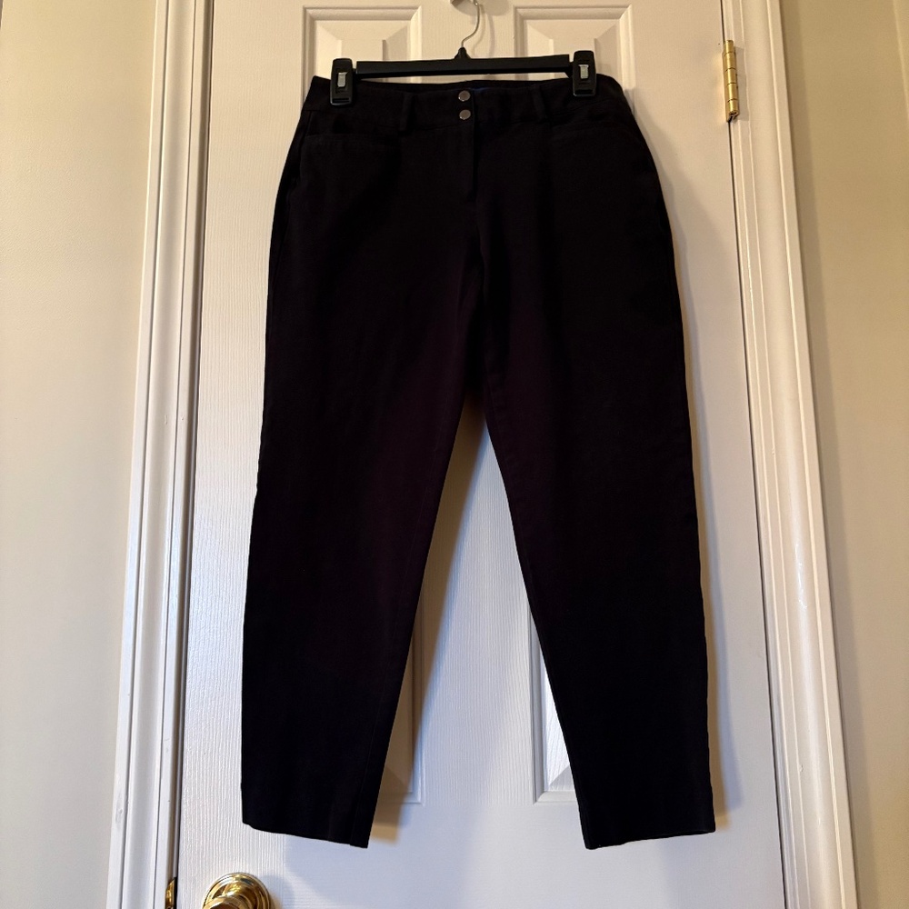 Apt. 9 Size 6 Black Capris